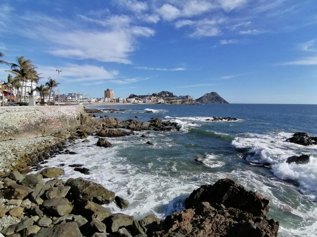Casa Dahlia 2 Bed and Breakfast Mazatlán Esterno foto